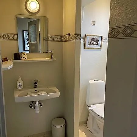 Hotel A